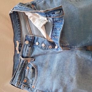 Levi's High Rise Straight Leg Jeans Light Wash Size 31